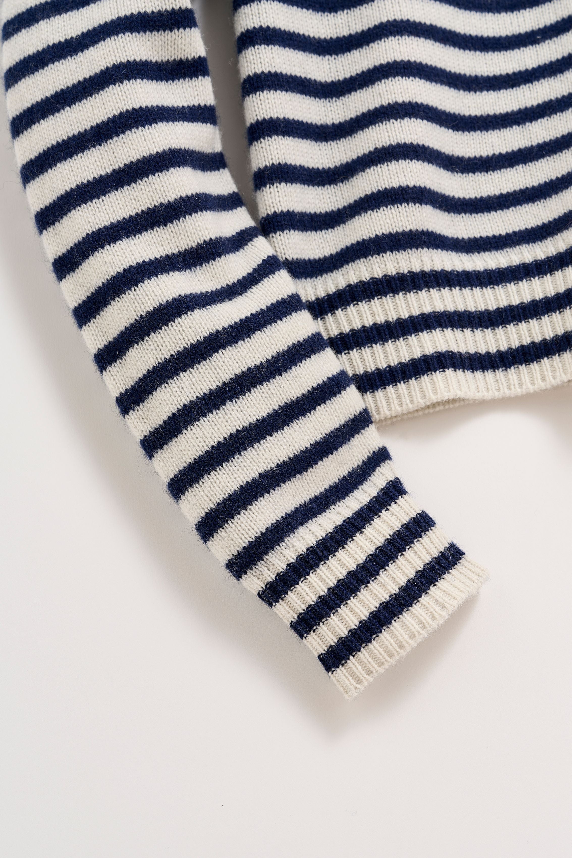 Heavy Gauge Cashmere Crew